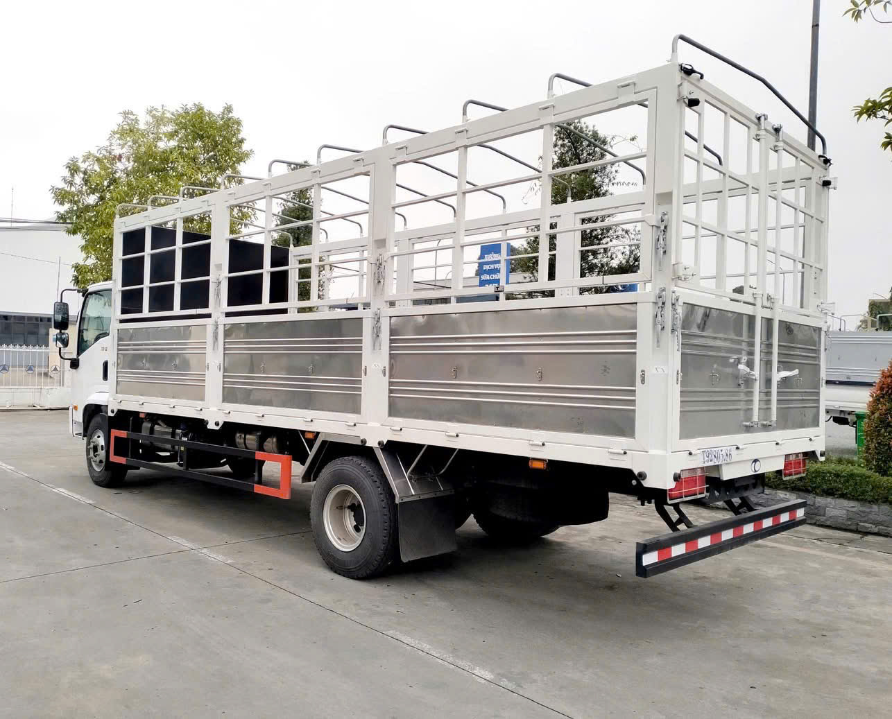 Thaco LINKER T3-9.0 đáp ứng đa dạng nhu cầu vận chuyển