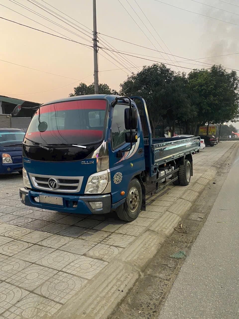 So sánh Thaco Ollin 360 với các đối thủ cùng phân khúc