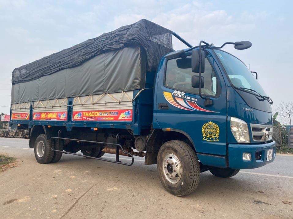 Xe Thaco Ollin 700C chuyên dụng hút chất thải, phổ biến trong các doanh nghiệp môi trường tại Việt Nam.