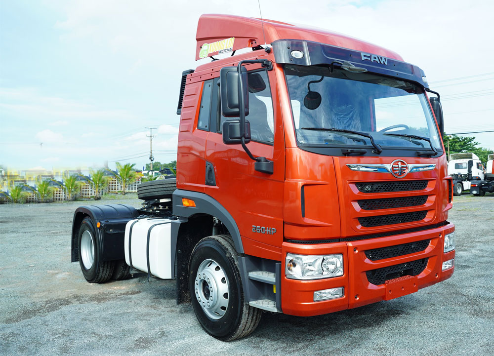 Xe đầu kéo FAW J5M 260HP tại thị trường Việt Nam