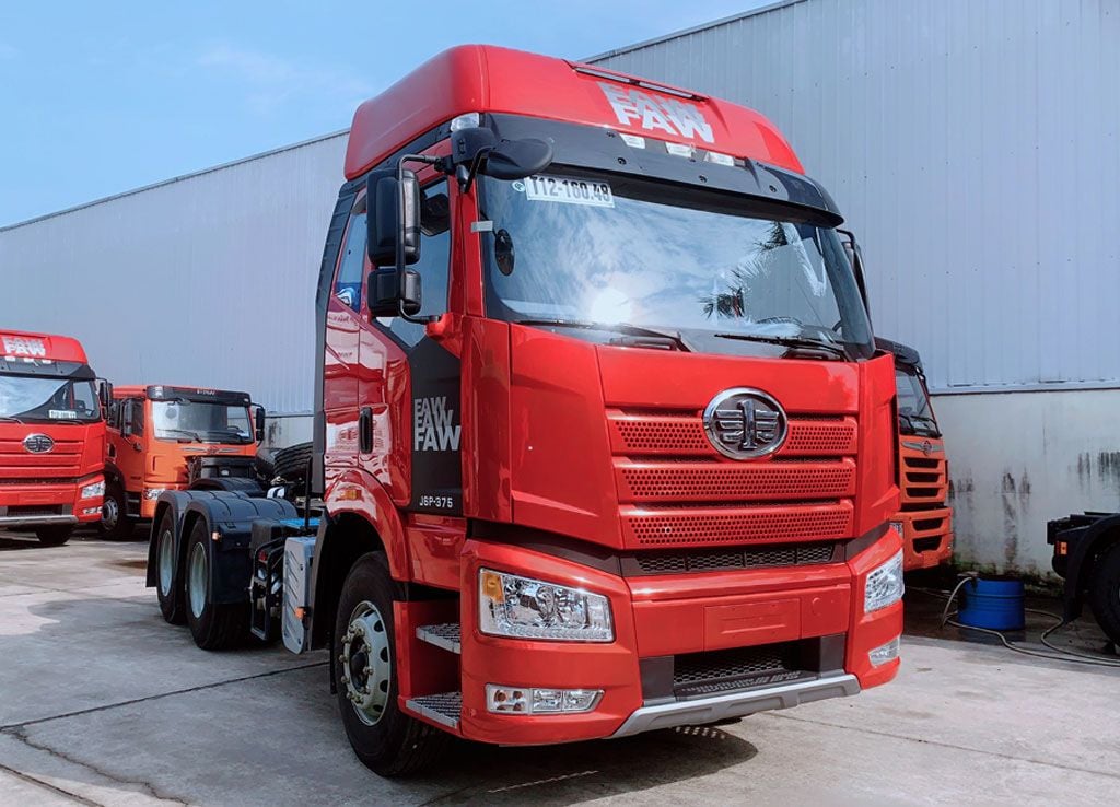 Faw J6P 2 cầu 375 HP – giải pháp đầu kéo kinh tế, hiệu quả