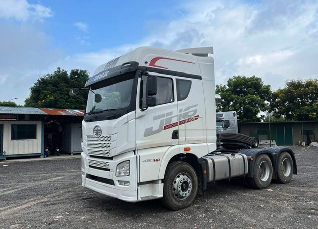 Faw JH6 460HP cạnh tranh trực tiếp với Howo, Dongfeng, Shacman