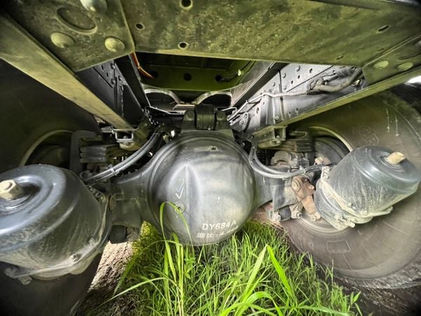 Xe Đầu Kéo Faw 460HP Cabin JH6 – Ngoại thất hiện đại, mạnh mẽ, phù hợp vận chuyển tải nặng tại Việt Nam
