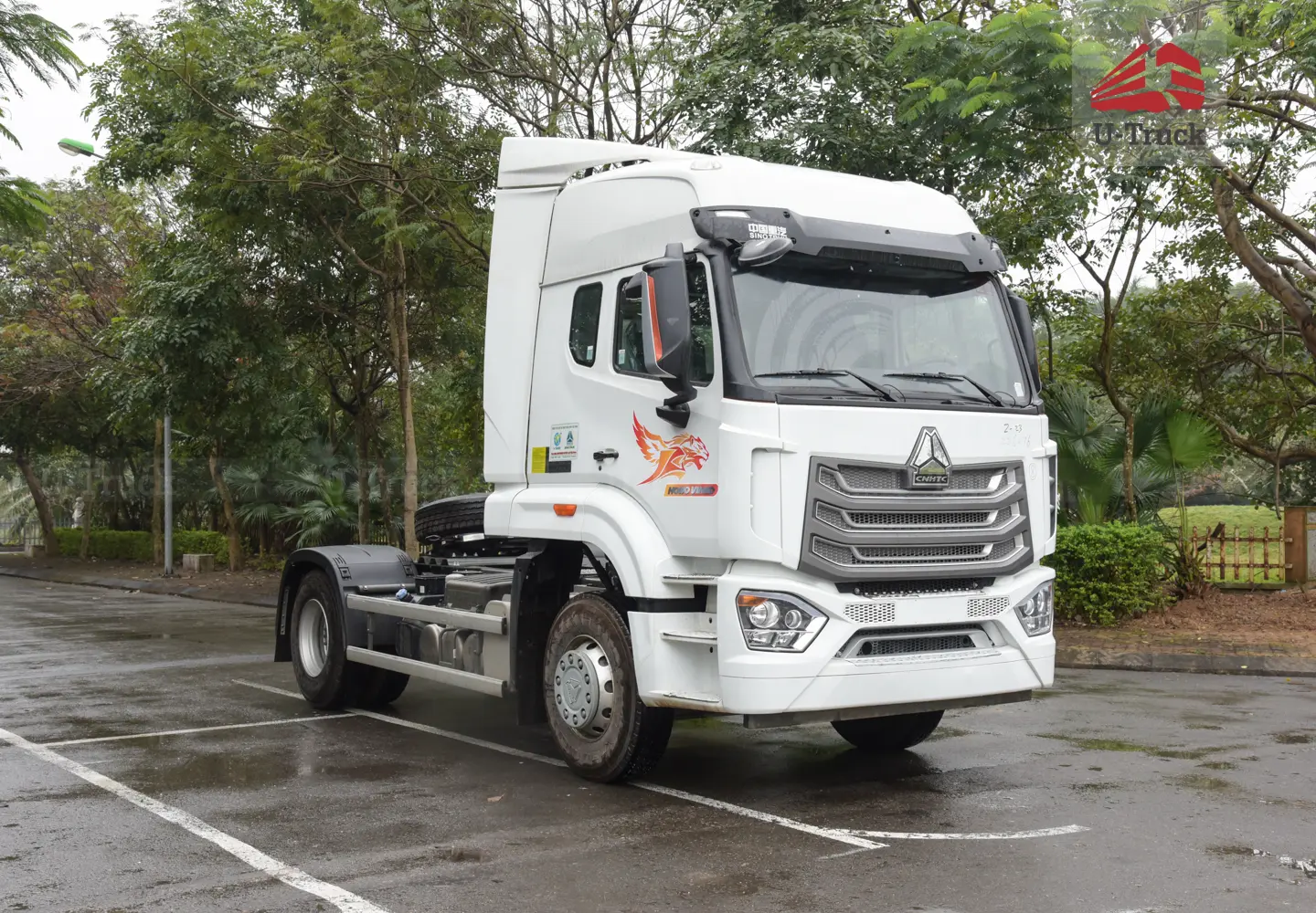 Các đối thủ cạnh tranh chính của NX 310 cầu láp (Nguồn: u-truck.vn)