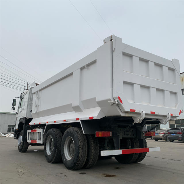 NX 440 cầu dầu vận chuyển container đường dài