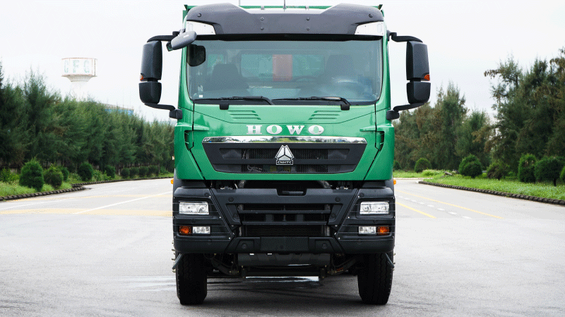 Một số đối thủ cạnh tranh của Howo TX D800 4 chân