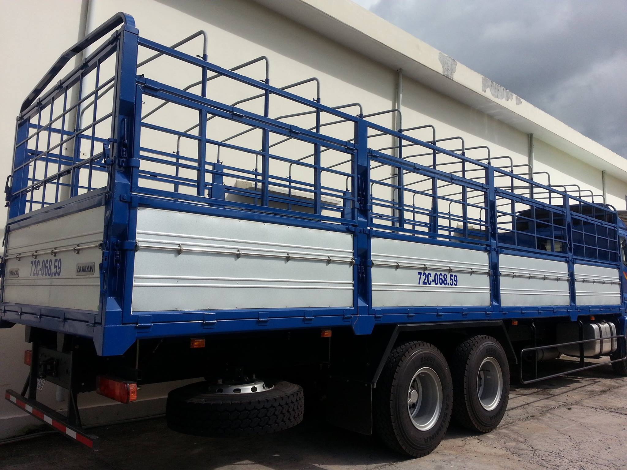 Auman C1400B có kích thước lớn, cần lưu ý khi vận hành nội đô