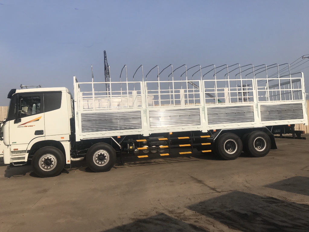 Kích thước lớn là một trong những hạn chế của Thaco Auman C300B