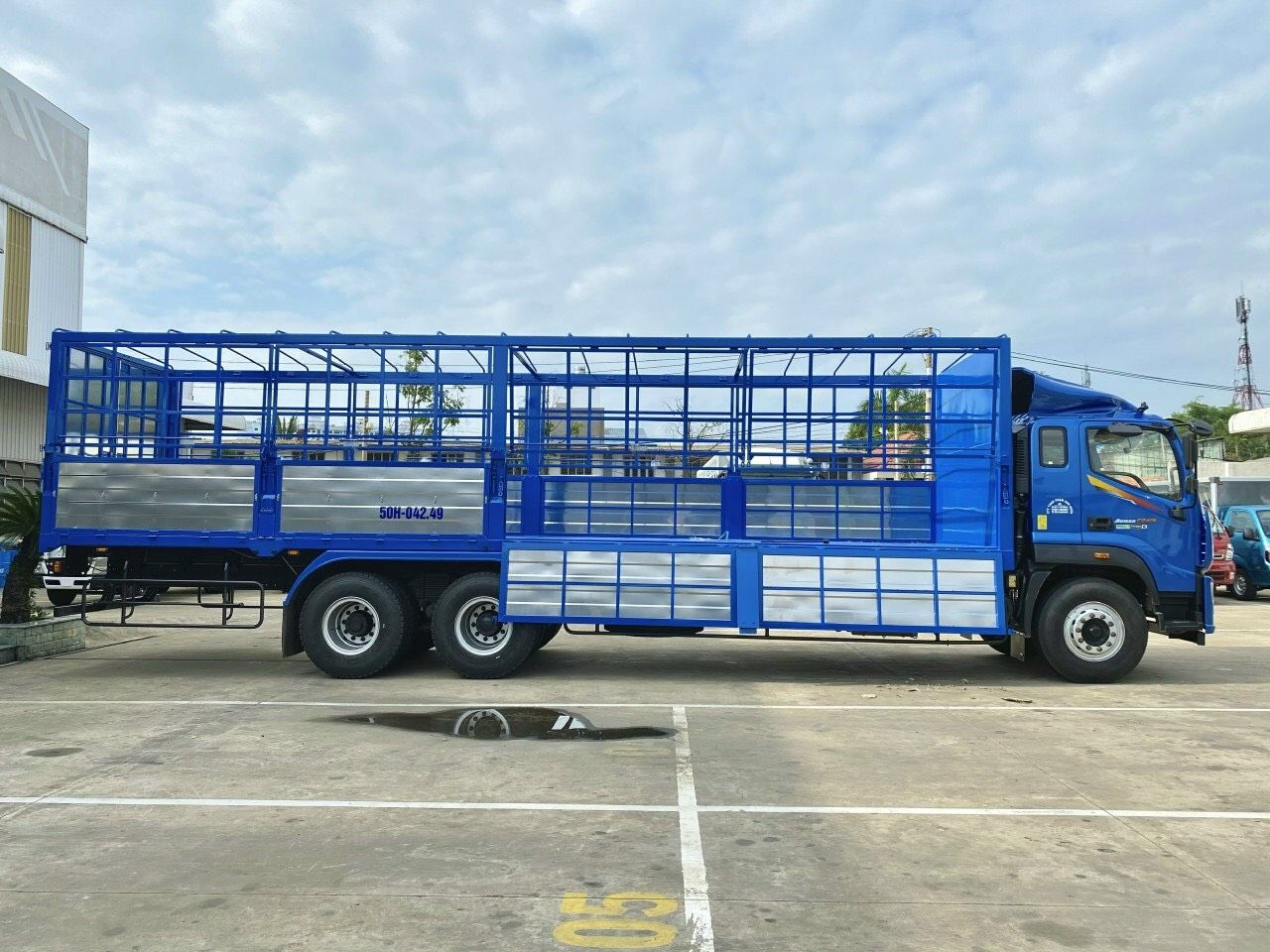 Thaco AUMAN C340 5 chân – dòng xe tải nặng phổ biến cho vận tải hàng hóa Bắc – Nam tại Việt Nam