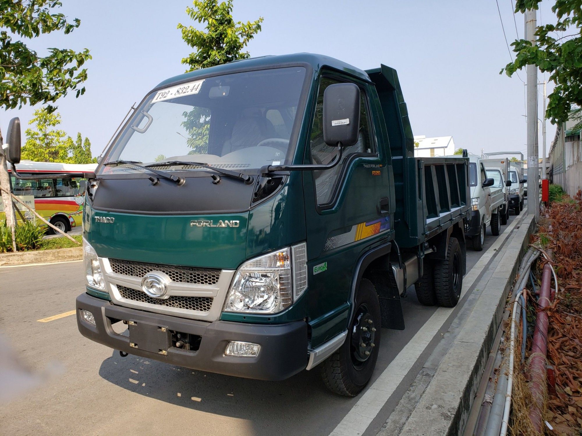 Động cơ Diesel Euro 4 trên Thaco Forland FD250 giúp tiết kiệm nhiên liệu