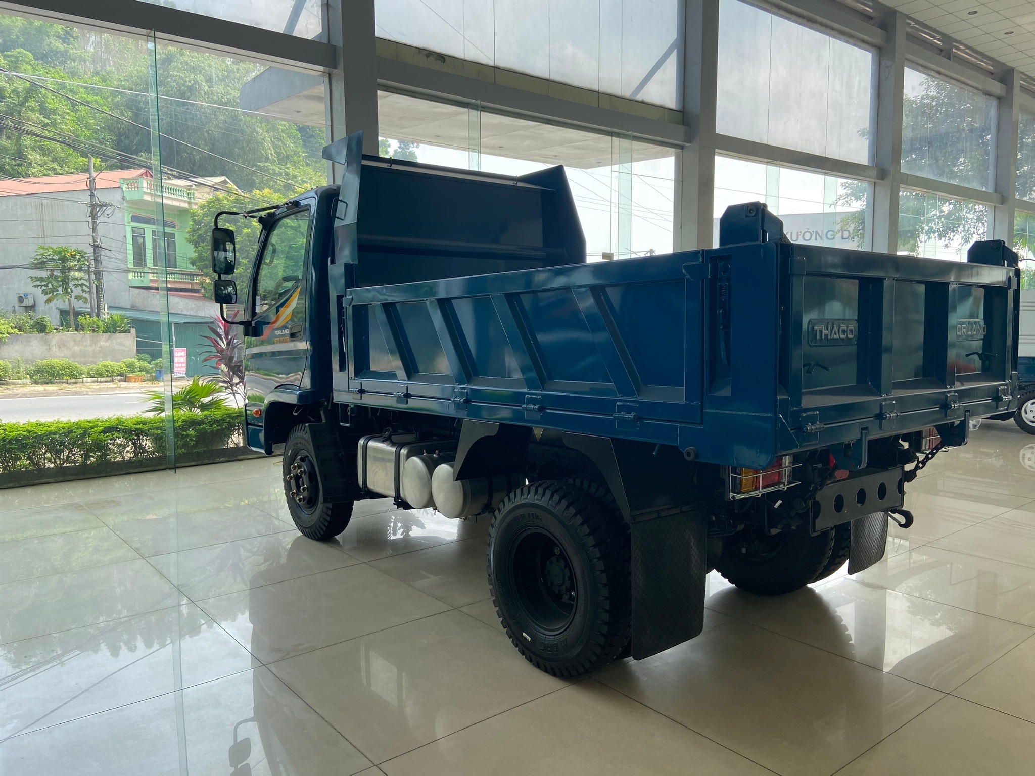 Xe ben Thaco Forland FD700 - 3.5 tấn tại đại lý Nghệ An