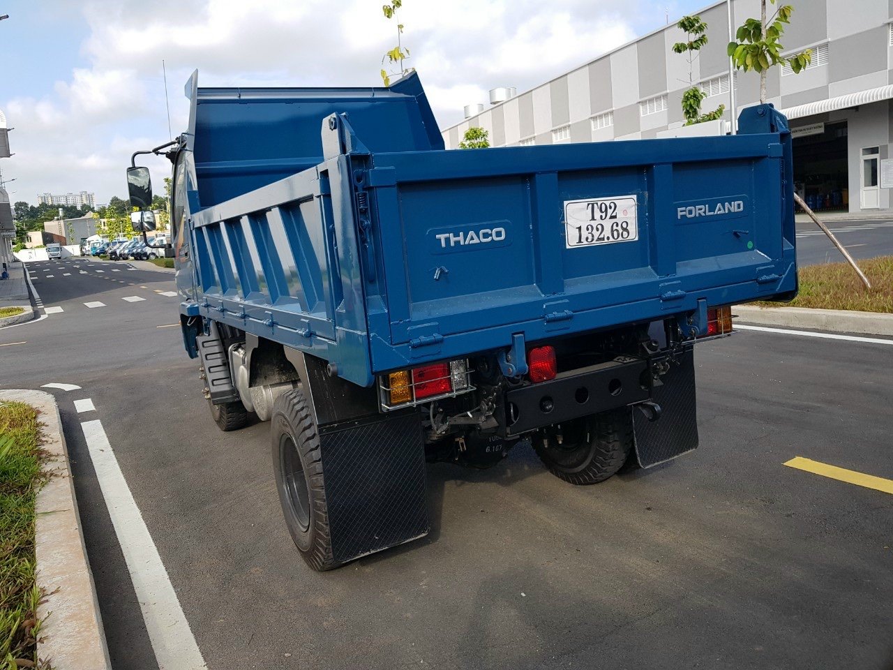Xe ben 1 cầu Thaco Forland FD700B - 3.49T - 2.9 khối tại đại lý Thaco Thái Bình